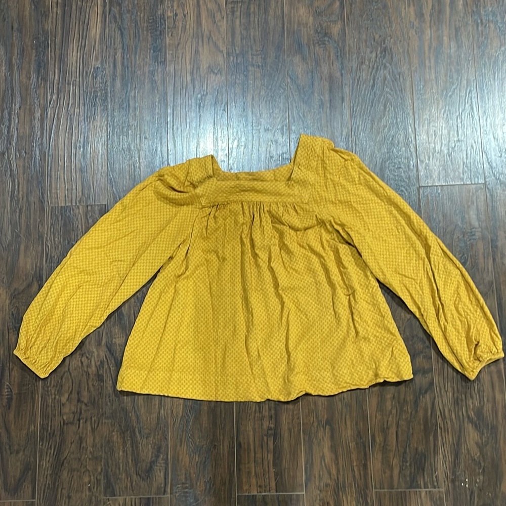 Squared Neck Blouse
